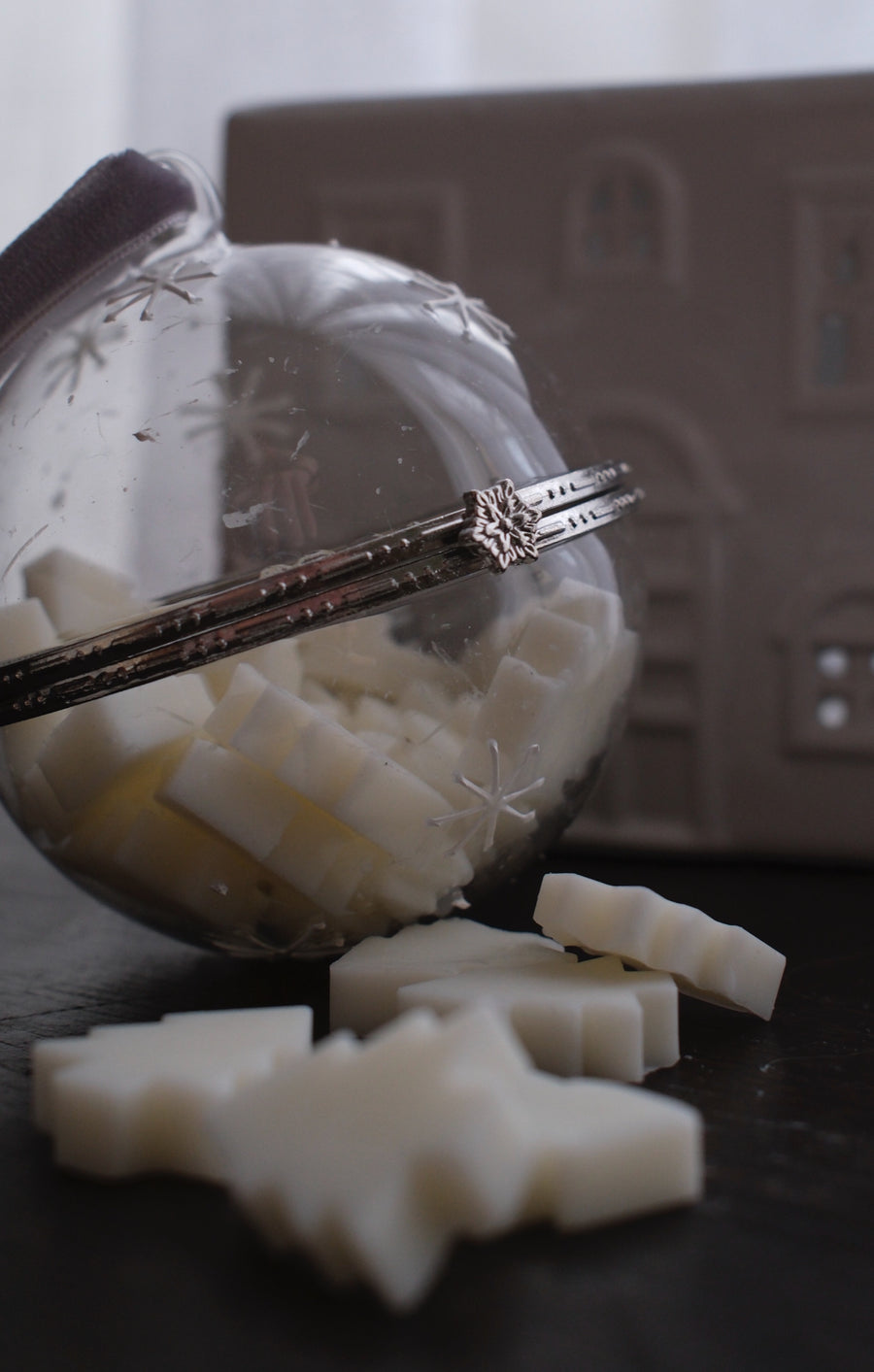 'Mini-Mistle-Melt' Baubles