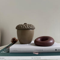 MOSS WOOD ACORN CANDLE