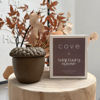 MOSS WOOD ACORN CANDLE